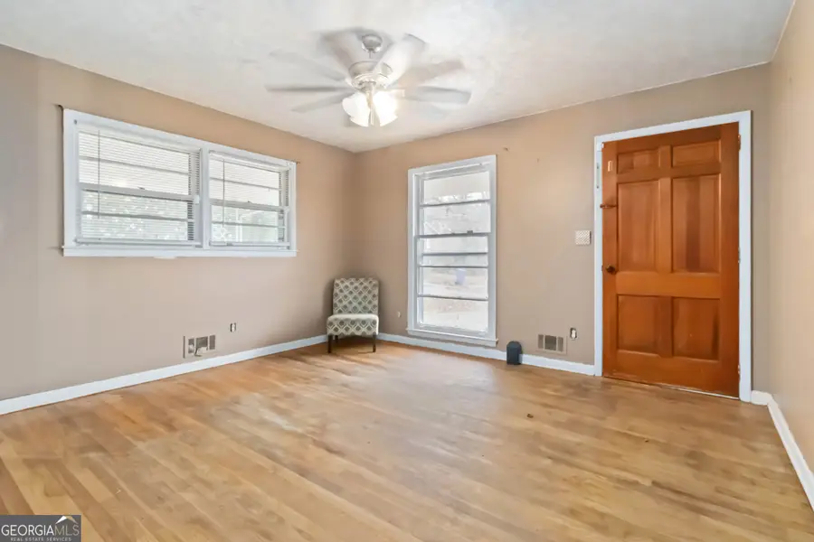 913 Longleaf Drive, Forest Park, GA 30297 - Image #3