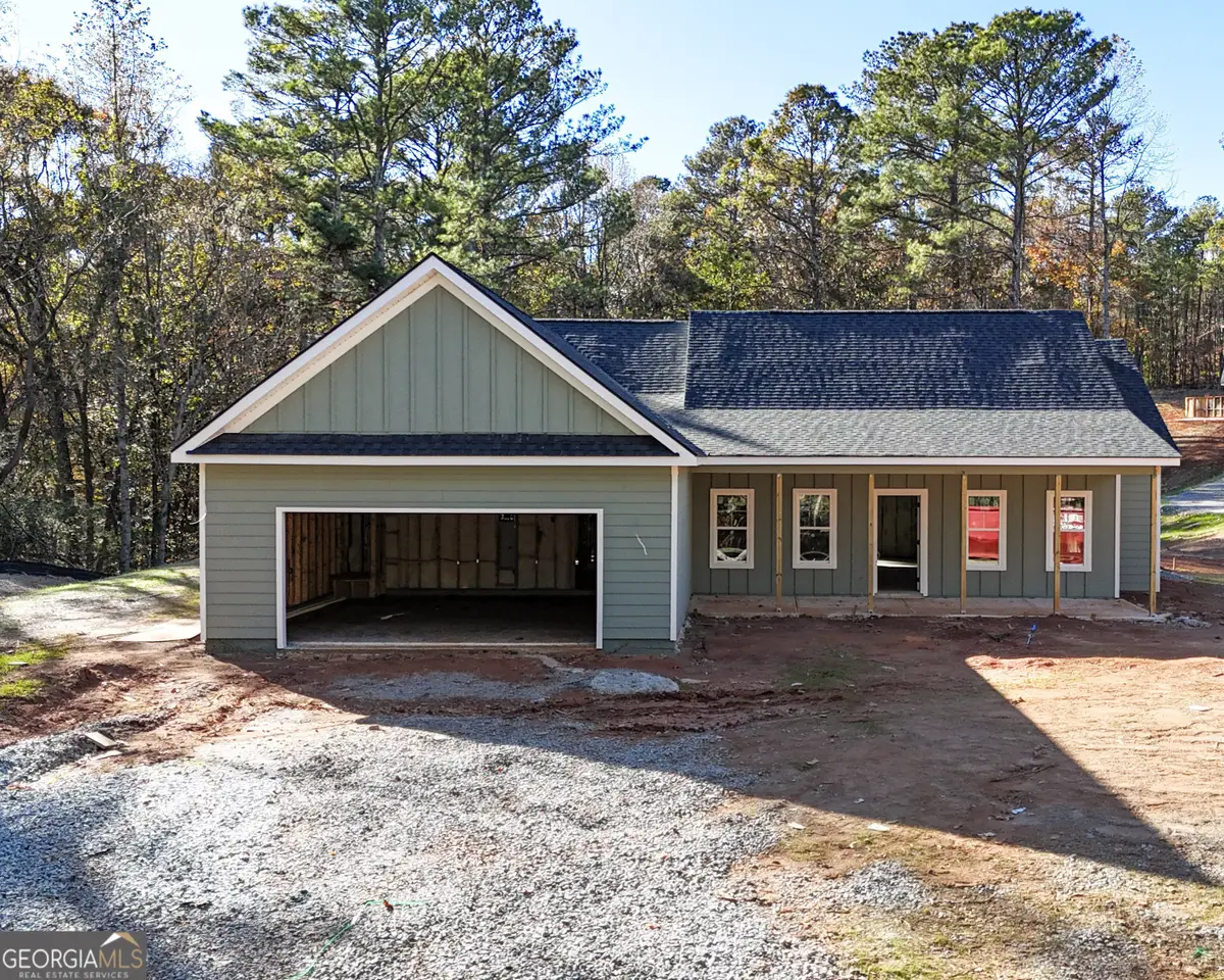 83 Derring Cir., Newnan, GA 30263 - Image #1