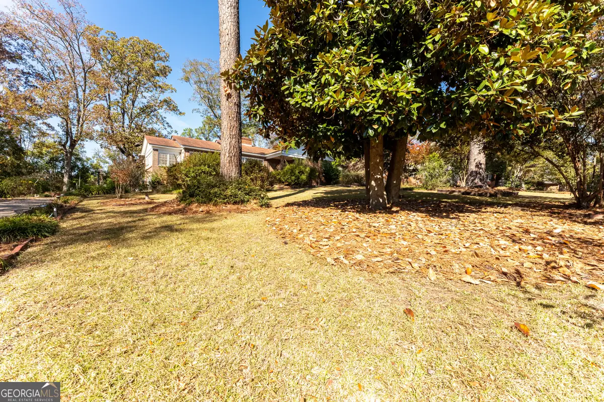 341 Lakeside Drive, Milledgeville, GA 31061 - Image #1