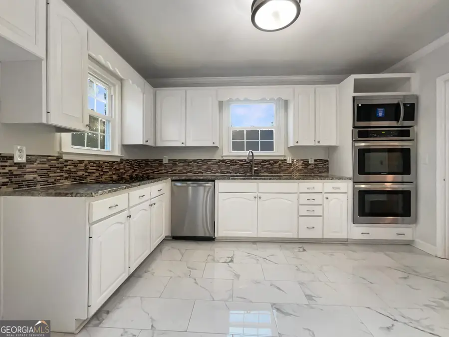 4039 Lakeland Hills Drive, Douglasville, GA 30134 - Image #2