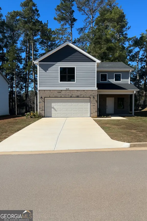 8035 Buffet Trail, Riverdale, GA 30296
