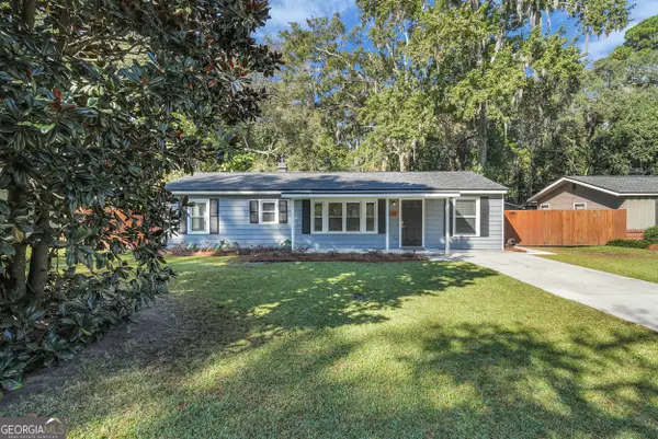23 Brookview Drive, Savannah, GA 31406