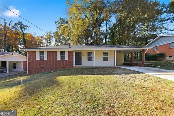 4442 Creek Valley Court, Atlanta, GA 30331