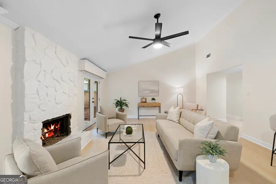 10630 Worthington Hills Manor, Roswell, GA 30076 - Image #2