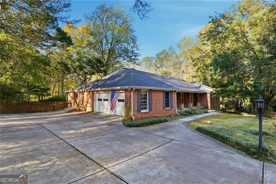 4740 Nantucket Drive Sw, Lilburn, GA 30047 - Image #2