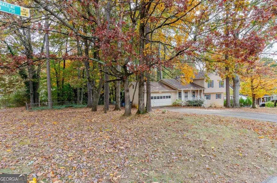 727 Cedar Valley Trace, Lawrenceville, GA 30043 - Image #2