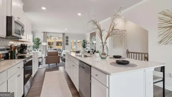 218 College Circle #1010, Hapeville, GA 30354