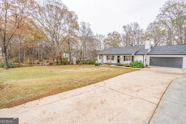 5585 Mcever Road, Flowery Branch, GA 30542