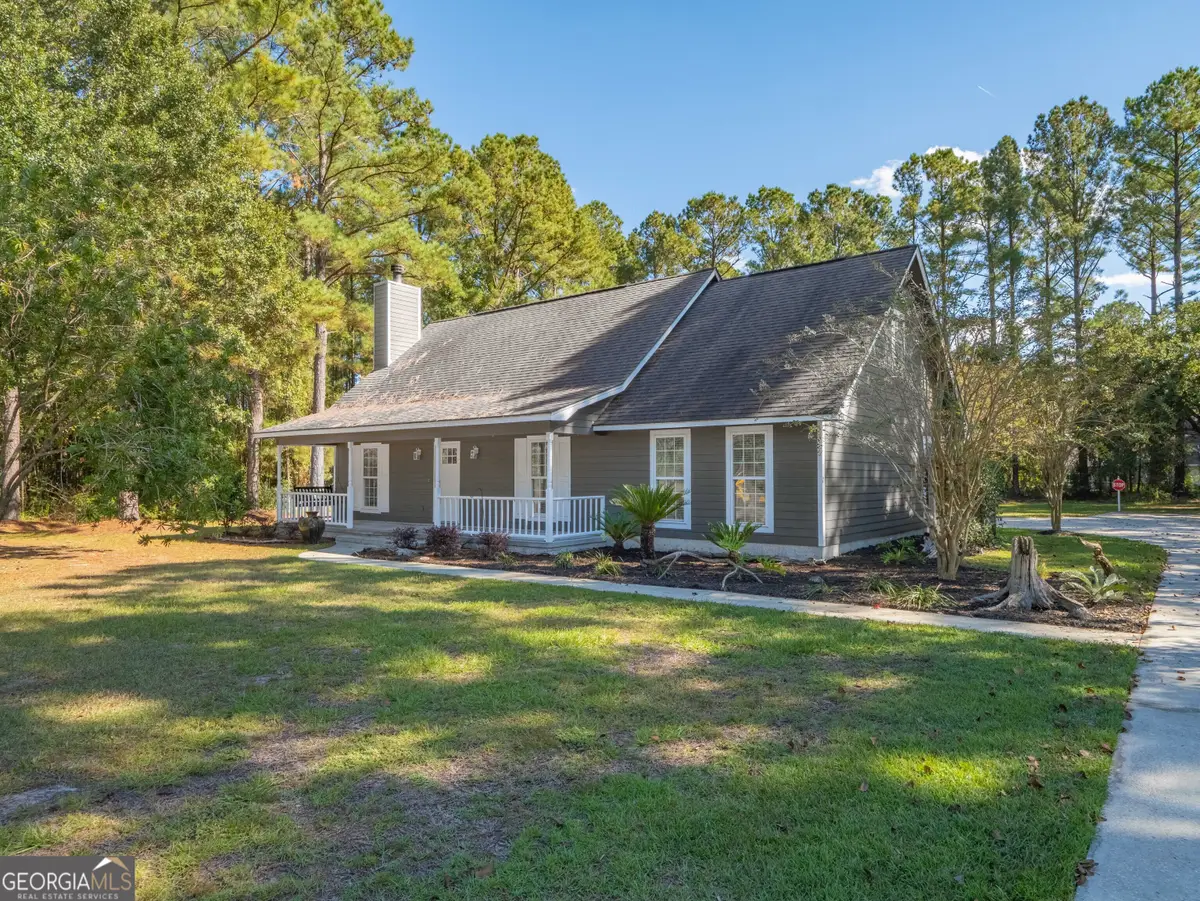 102 Winchester Road, Waverly, GA 31565 - Image #1