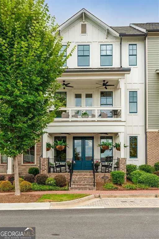 815 Maplewood Drive, Roswell, GA 30075 - Image #1