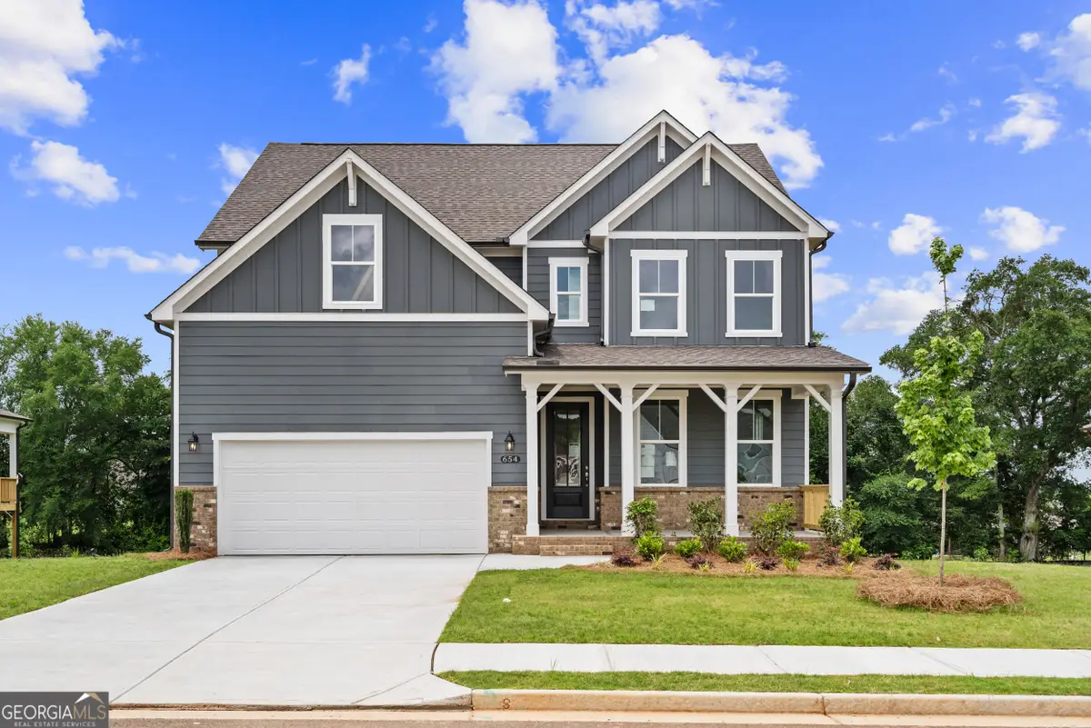 654 Grand Wehunt Drive, Hoschton, GA 30548 - Image #1