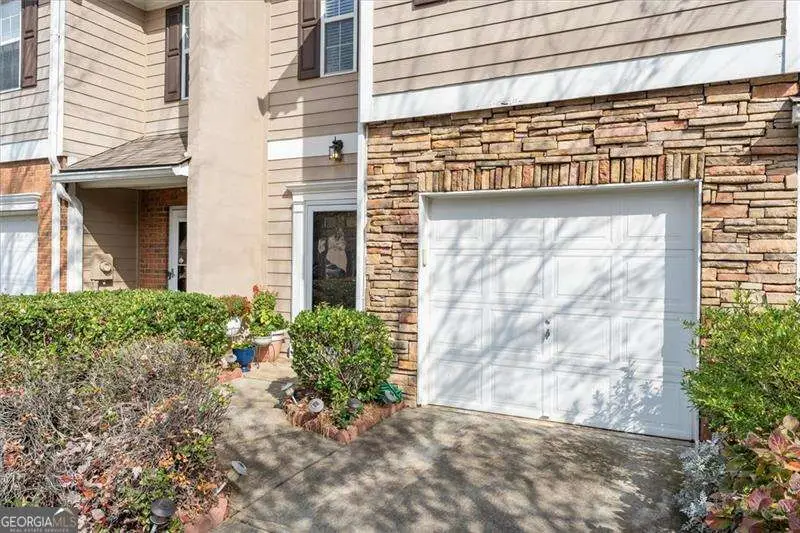 182 Oak Green Drive, Lawrenceville, GA 30044 - Image #2