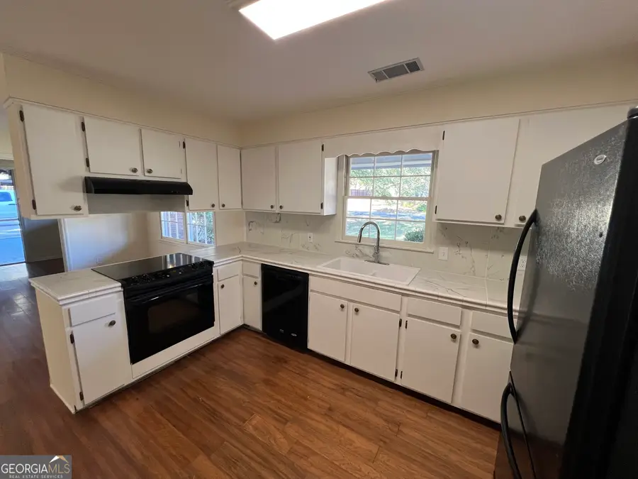 311 Fairmont Drive, Dublin, GA 31021 - Image #3