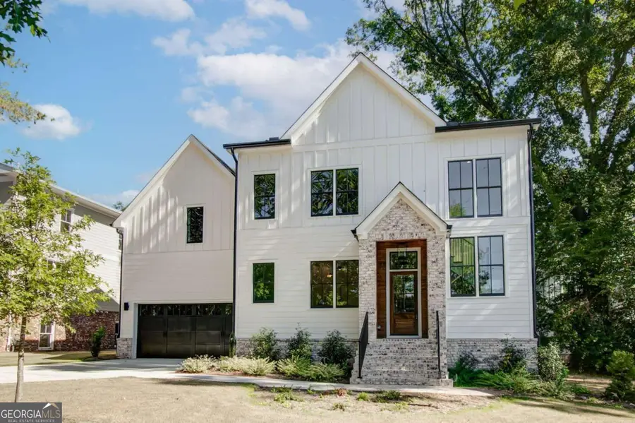 581 Sherwood Road Ne, Atlanta, GA 30324 - Image #2