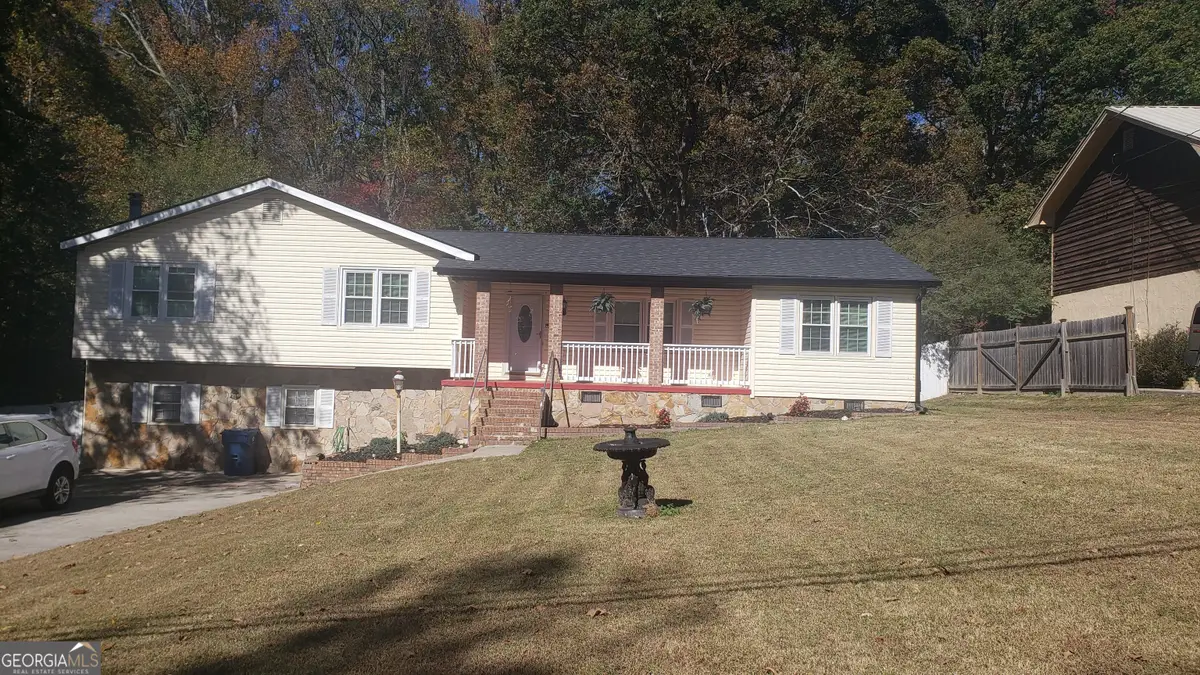 975 Ridgedale Drive, Lawrenceville, GA 30043 - Image #1