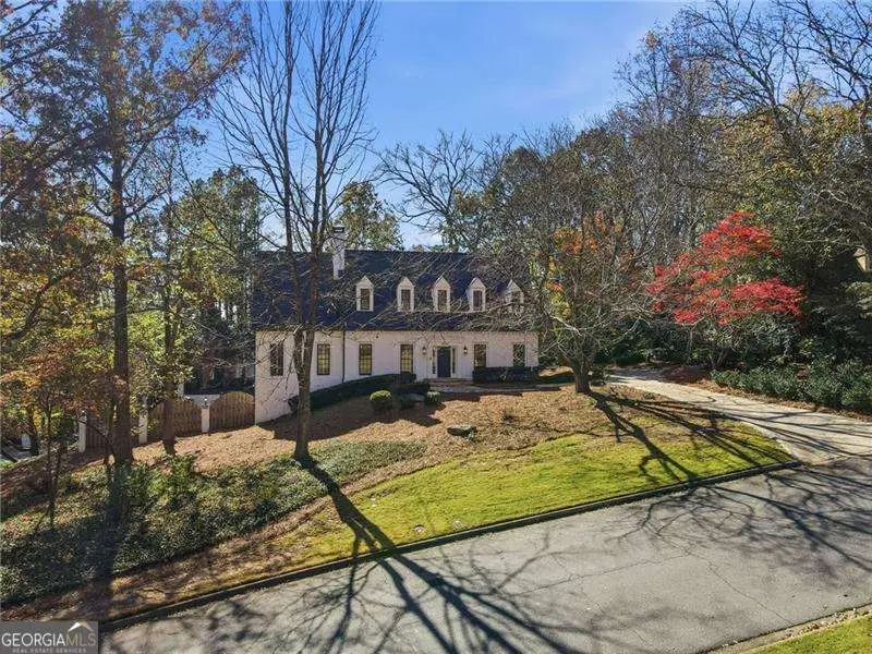 8520 Valemont Drive, Sandy Springs, GA 30350 - Image #2