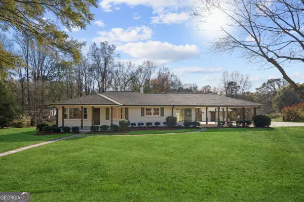 1044 Mcclure Dr, Cumming, GA 30028