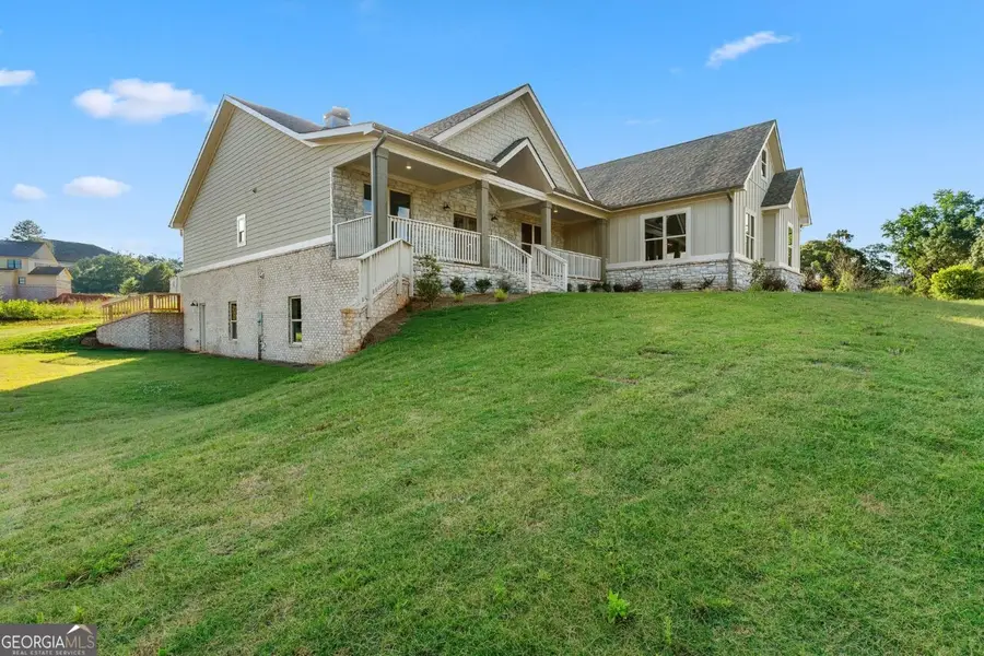 44 Palomino Circle, Hoschton, GA 30548 - Image #3