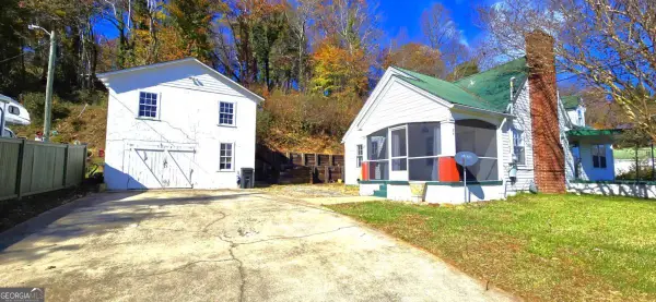 84 Logan Street, Ellijay, GA 30540