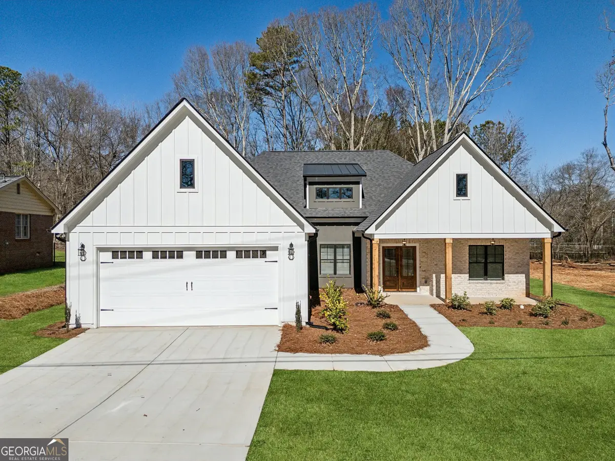 196 Red June Lane, Clarkesville, GA 30523 - Image #1