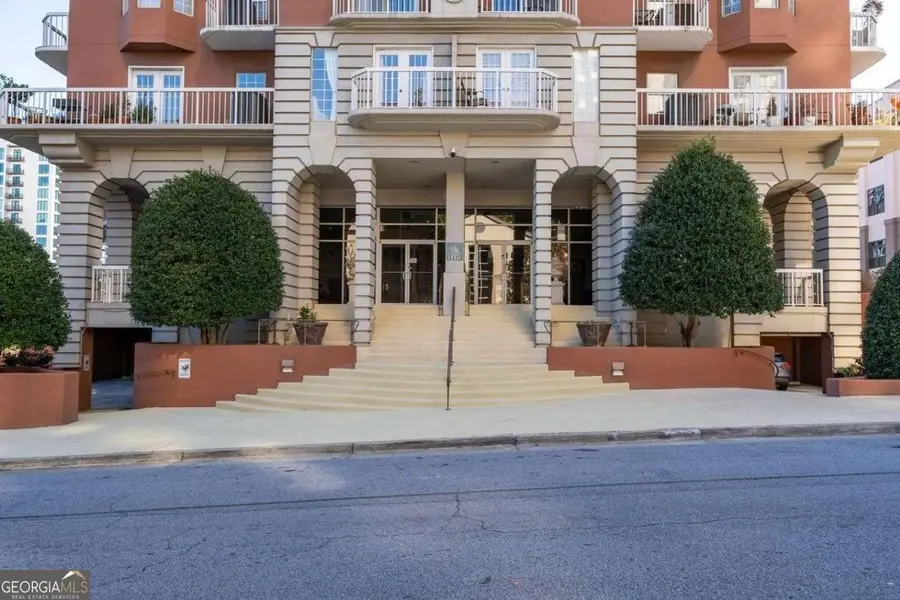 3435 Kingsboro Road Ne, Atlanta, GA 30326 - Image #3