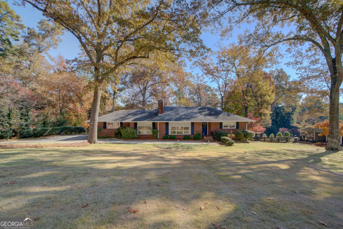 17 Crestwood Drive Sw, Rome, GA 30165 - Image #1