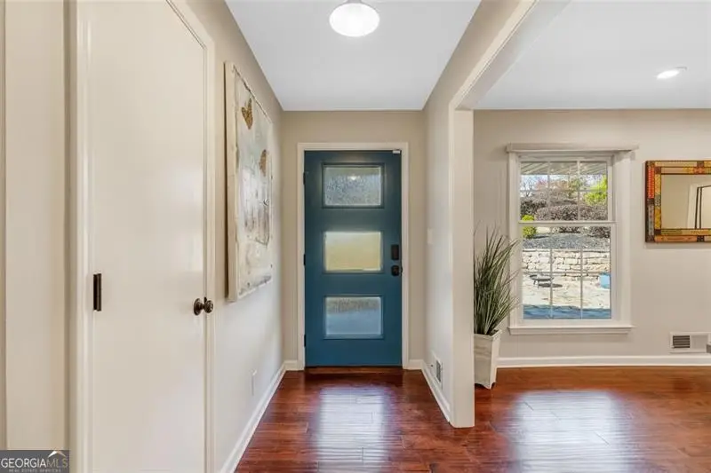 1525 Bend Creek Court, Dunwoody, GA 30338 - Image #3