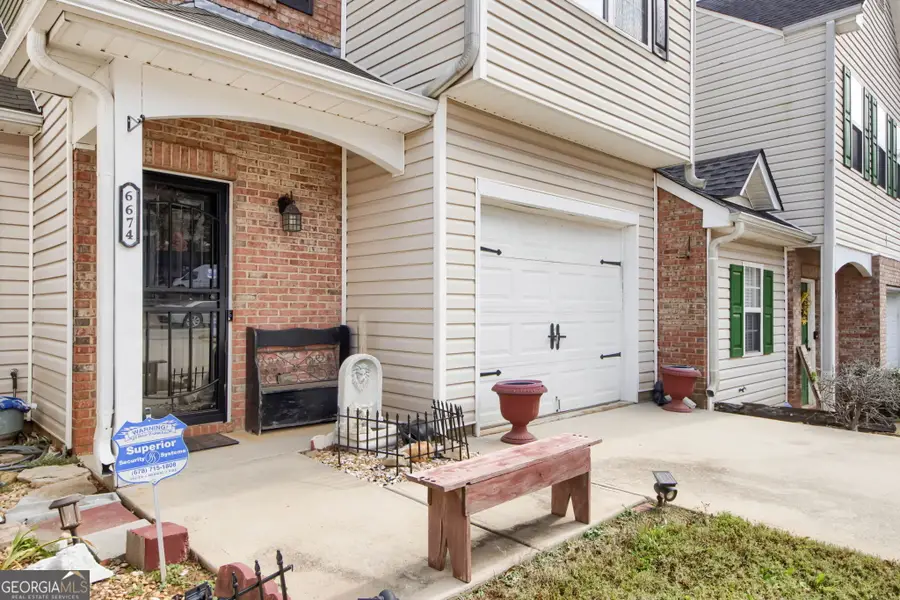 6674 Sunset Valley Circle, Rex, GA 30273 - Image #2