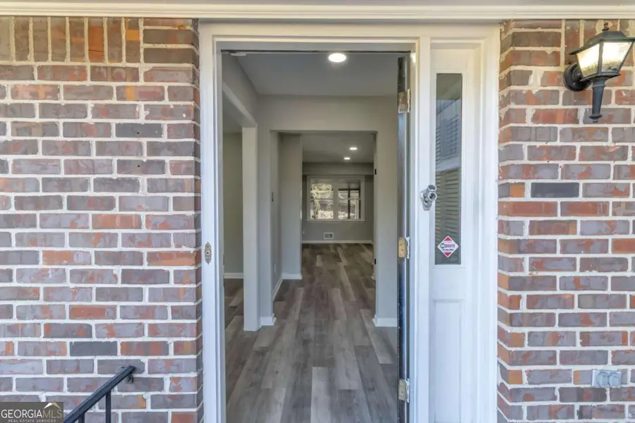 5618 Fern Creek Drive Sw, Lilburn, GA 30047 - Image #3