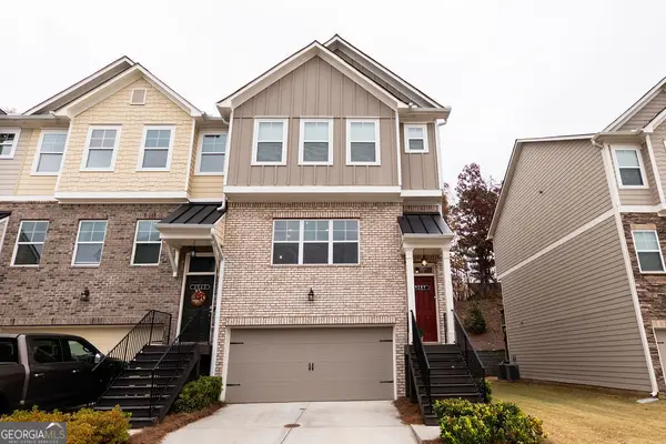 2527 Hedgeway Circle, Kennesaw, GA 30144