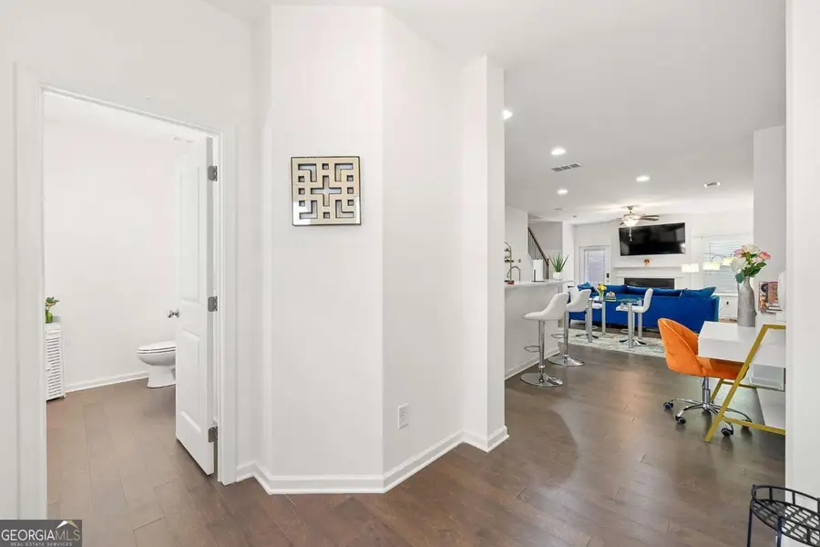 849 SW Crestwell Ct Way Sw, Atlanta, GA 30331 - Image #3