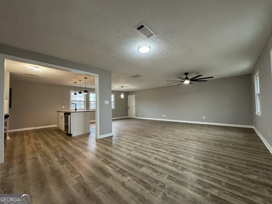 167 Erin Court, Byron, GA 31008 - Image #2