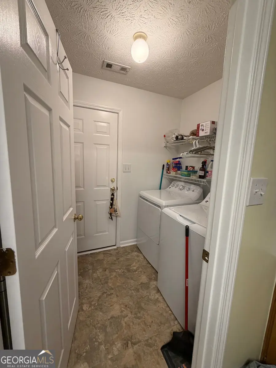 225 Monmouth Drive, Fayetteville, GA 30214 - Image #3