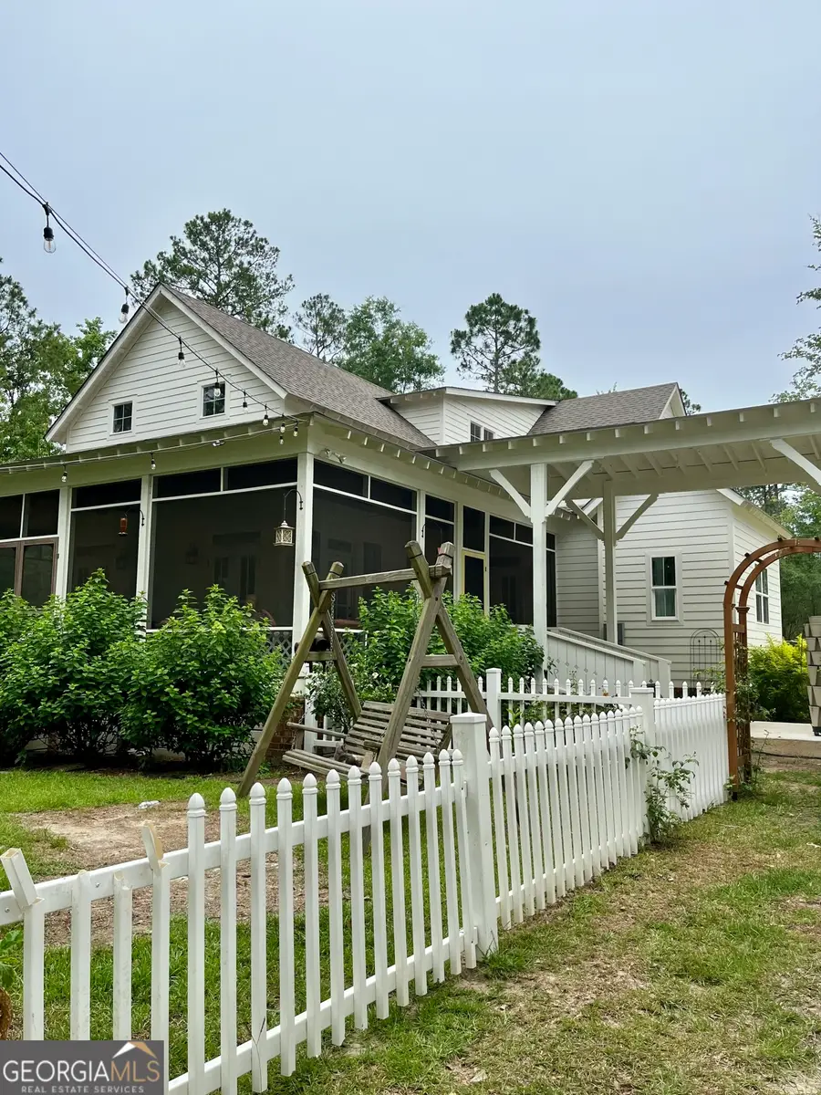 182 Rogers Street, Hazlehurst, GA 31539 - Image #2