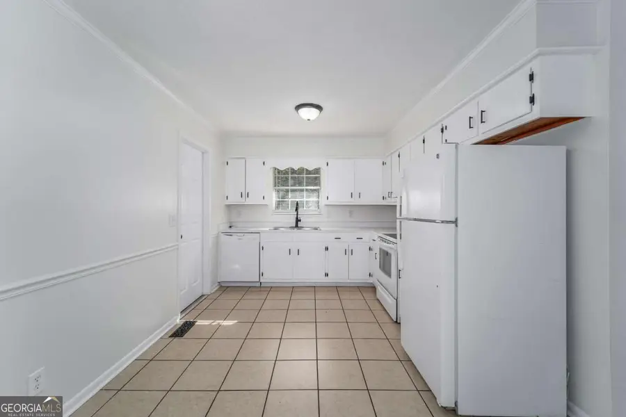 2122 Lakeview Drive, Waycross, GA 31501 - Image #3