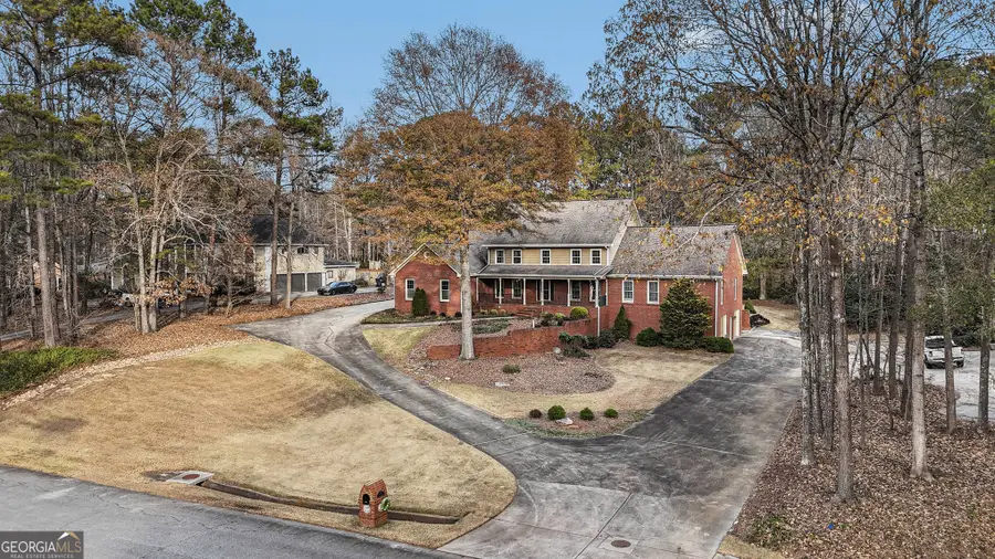 8566 Shoreline Drive, Jonesboro, GA 30236 - Image #2