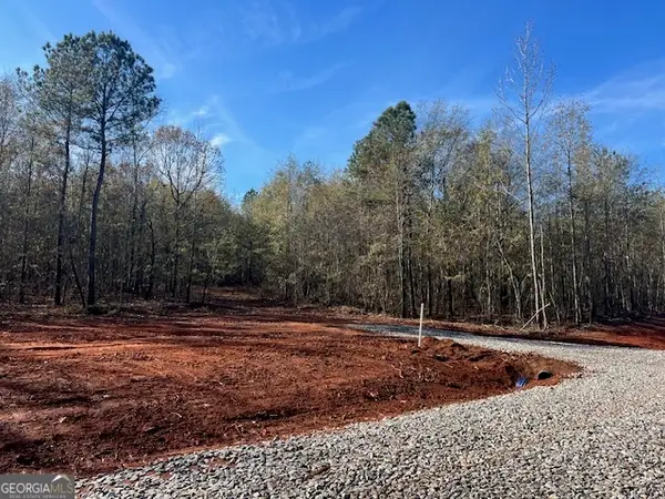 144 Berry Road, Barnesville, GA 30204