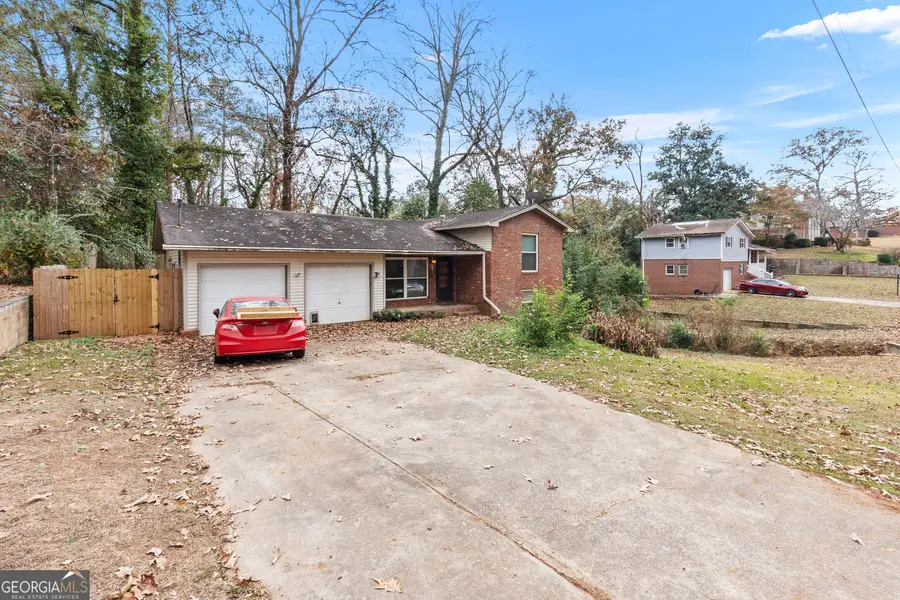108 Woodsdale Drive, Warner Robins, GA 31088 - Image #2
