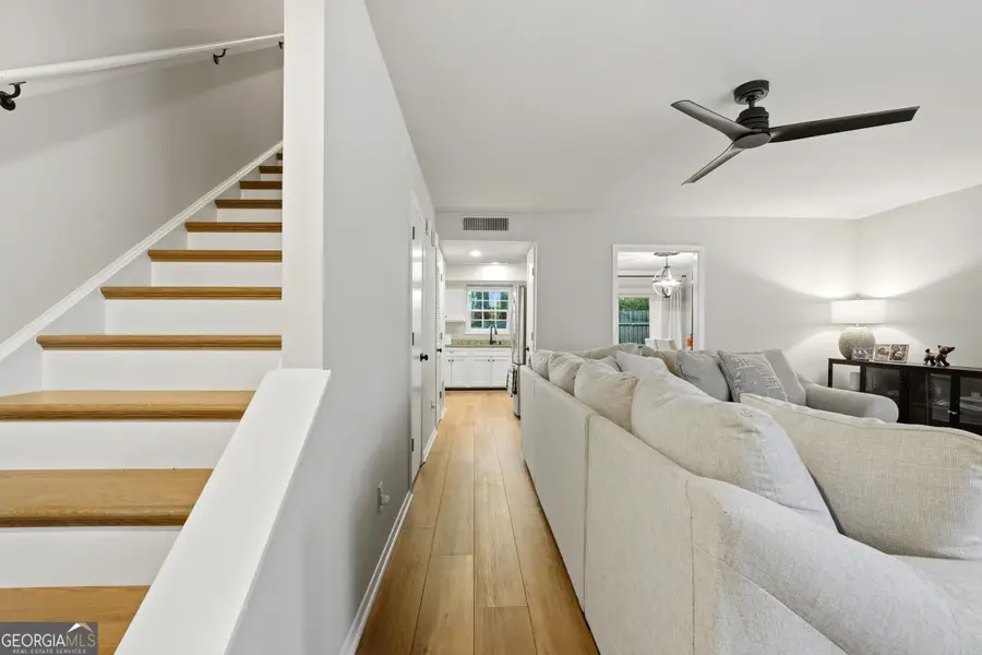 645 Anderson Walk, Marietta, GA 30062 - Image #2