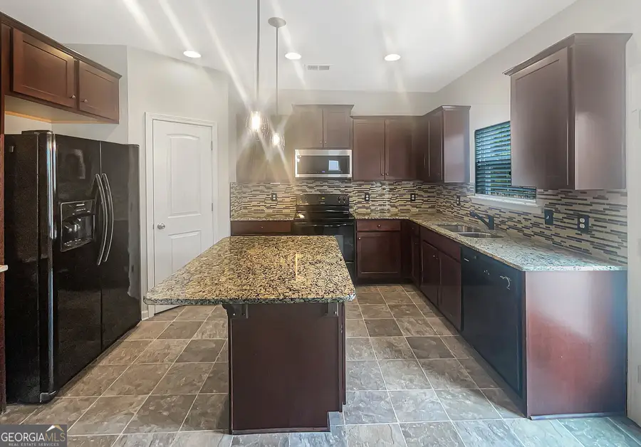 216 Renford Road, Ball Ground, GA 30107 - Image #2