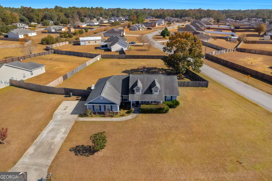 242 Parish Loop, Hinesville, GA 31313 - Image #3