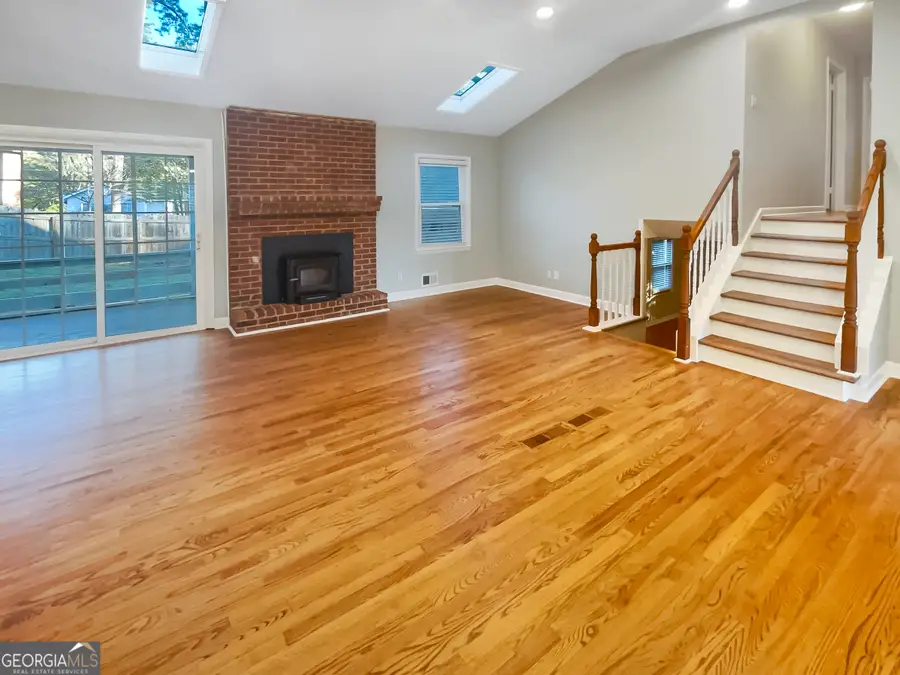 9925 La View Circle, Roswell, GA 30075 - Image #3