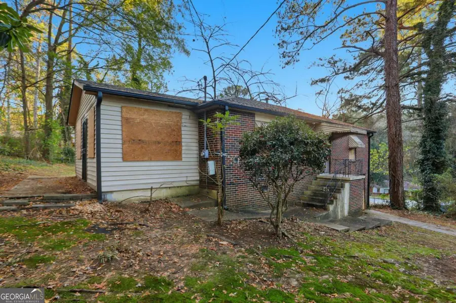 682 Steve Drive Sw, Atlanta, GA 30315 - Image #3