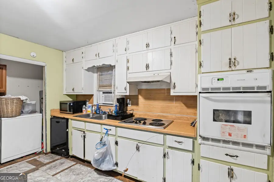 865 Oakdale Drive, Forest Park, GA 30297 - Image #3