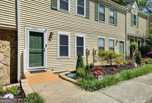 6615 Sienna Court, Peachtree Corners, GA 30092