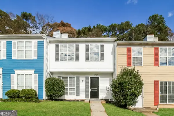 5707 Wells Circle, Stone Mountain, GA 30087