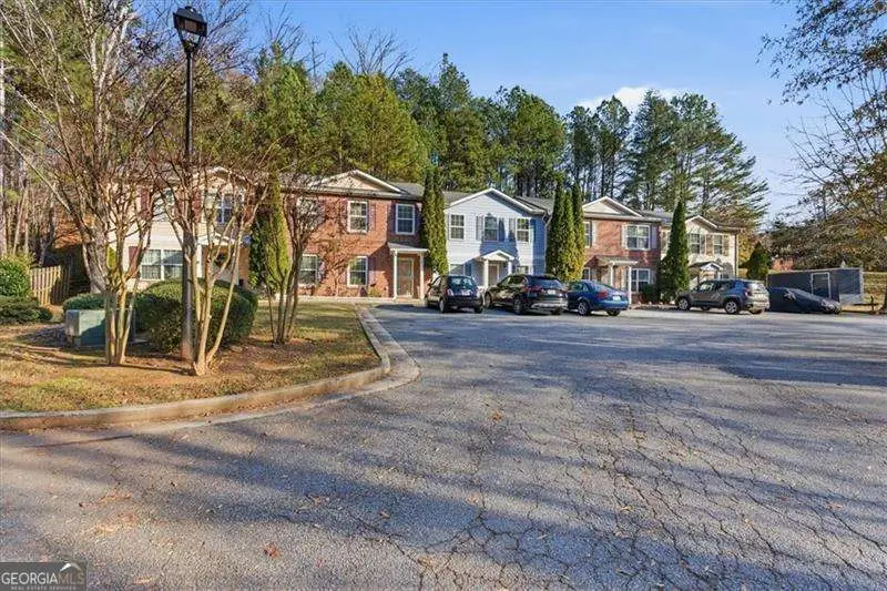 630 Streamside Drive, Roswell, GA 30076 - Image #2