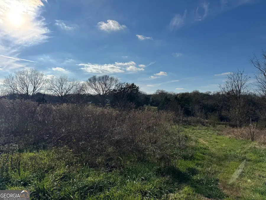 301 Collins Dudley Road, Danielsville, GA 30633 - Image #2