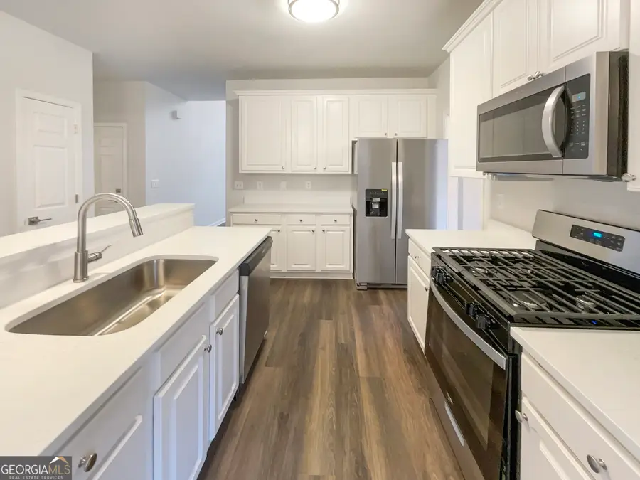 1817 Lake Cove Drive Sw, Atlanta, GA 30331 - Image #3