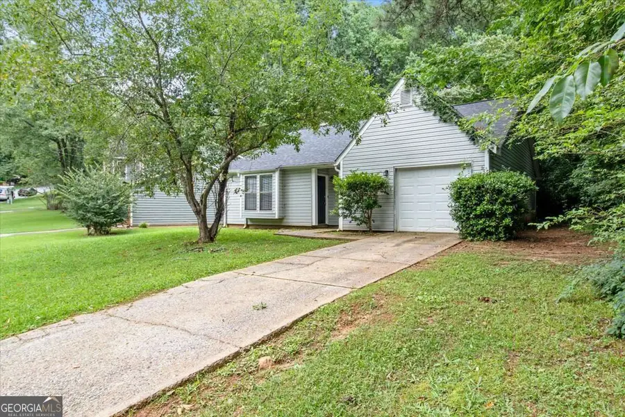 5426 Martins Crossing Road, Stone Mountain, GA 30088 - Image #2